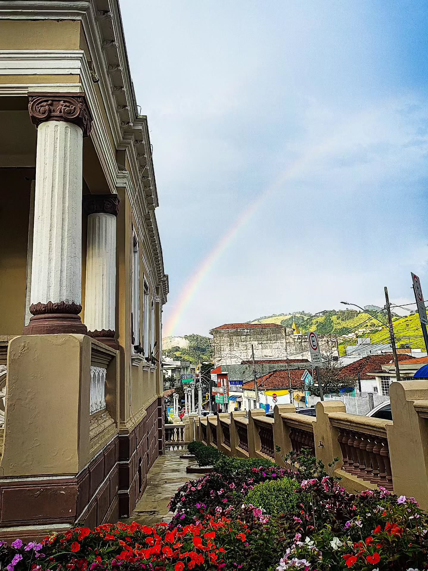 Photo by Câmara Municipal de Camanducaia in Câmara Municipal de Camanducaia with @muriloadvogado, @wanessasimplicio, @talita_helena, @viniciuzoliveira, @alexandrerodrigues01, @mirianmessias, @nascimentovinicius, @duartebechir, @enfshirley, @paulinhocamilabonucci, @serginhovargasjunior, @dudemonteverde, @ailton_sousa_8, @gilmarpereira2006, @reginaldo_oliveira259, @valdir_d85, and @leandrodojaguary. May be an image of text.