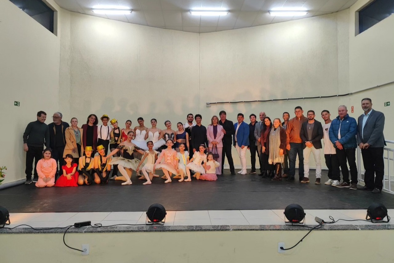 CULTURA, ARTE E MUITA EMOÇÃO NA REINAUGURAÇÃO DA ESCOLA DE MÚSICA!!!